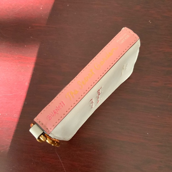 ♠️kate spade♠️ NWOT Secret Garden Coin/Card Keychain - Picture 4 of 14